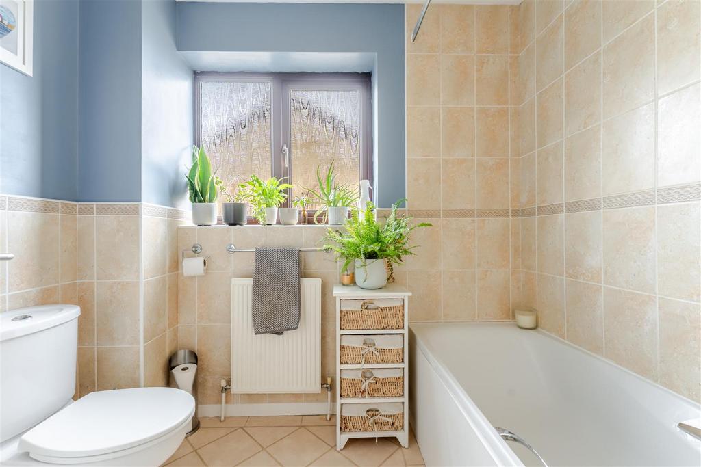 37 North End Road, Yatton 8.jpg