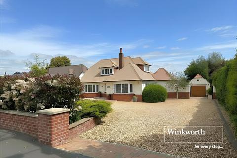 5 bedroom detached house for sale, Chine Walk, Ferndown BH22