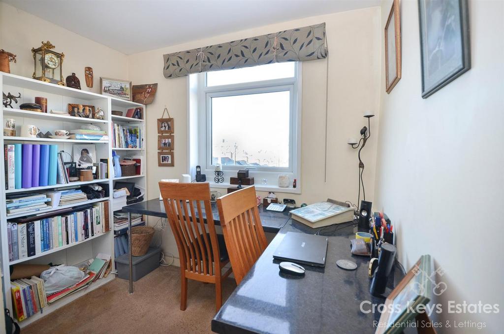 Bedroom 4 / Office