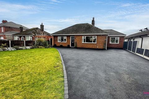 3 bedroom detached bungalow for sale, Cronton Lane, Widnes, Halton, WA8 5AJ