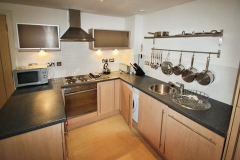 2 bedroom flat to rent, Little Neville Street, Leeds, West Yorkshire, LS1