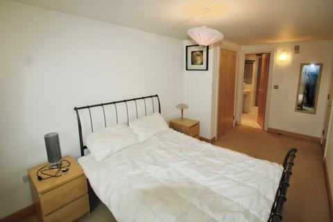 2 bedroom flat to rent, Little Neville Street, Leeds, West Yorkshire, LS1