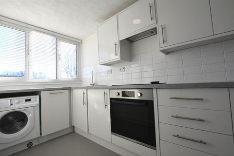 1 bedroom apartment to rent, 87 Warley Hill, Warley, Brentwood
