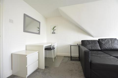 undefined, 87 Warley Hill, Warley, Brentwood