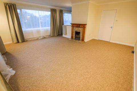 4 bedroom detached bungalow to rent, Boughton