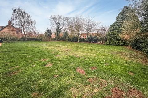 4 bedroom detached bungalow to rent, Boughton