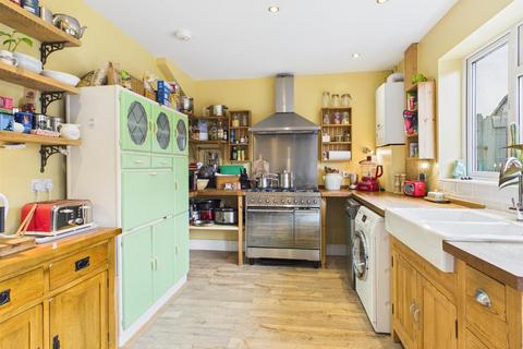 4 bedroom house for sale, Reading Road, Brighton