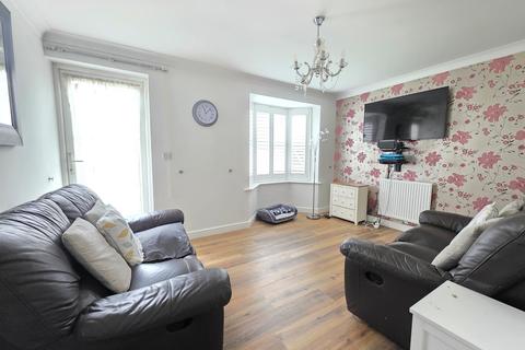 3 bedroom detached house for sale, Cavendish Way, Aylesbury