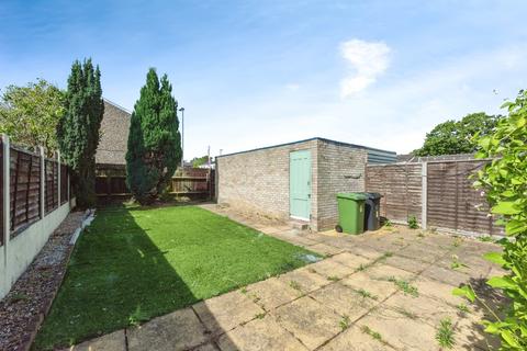 3 bedroom terraced house for sale, St. Martins Way, Thetford