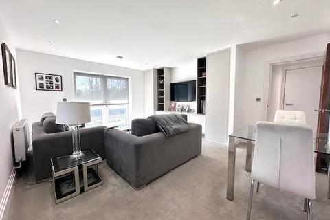 2 bedroom flat for sale, Aspen Place, Bushey WD23