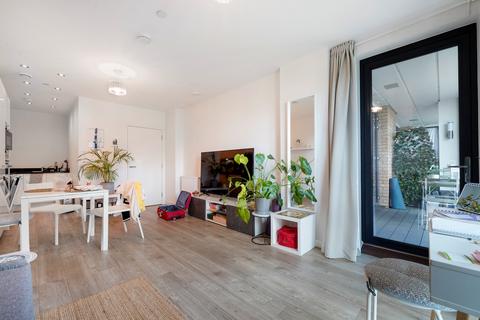 1 bedroom flat for sale, Viscount House, 8 Lakeside Drive NW10