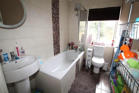 undefined, Kings Chase, Brentwood