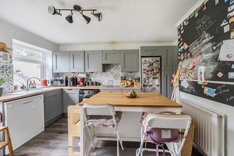 2 bedroom maisonette for sale, Abbots Avenue West, St. Albans