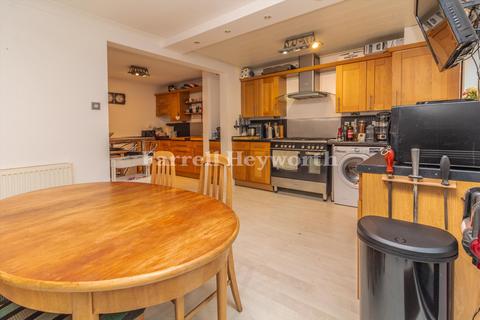 4 bedroom house for sale, The Glades, Lytham St. Annes FY8