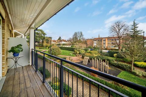 4 bedroom house for sale, Marbaix Gardens, Isleworth TW7