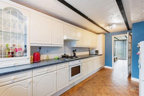 3 bedroom end of terrace house for sale, Gloucester Way, Thetford