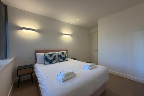 2 bedroom apartment to rent, 2 Harlequinn Avenue, London TW8