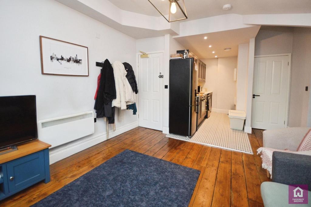 Lounge/Kitchen