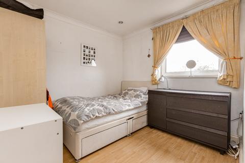2 bedroom flat for sale, Anchor House, Smugglers Way, Wandsworth, London