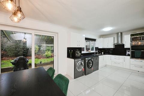 undefined, Felmongers, HARLOW