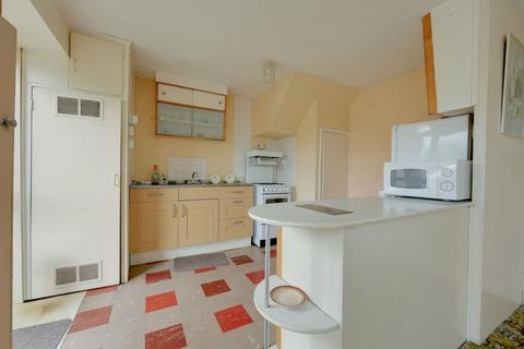 3 bedroom terraced house for sale, Queens Crescent, Burgess Hill, RH15