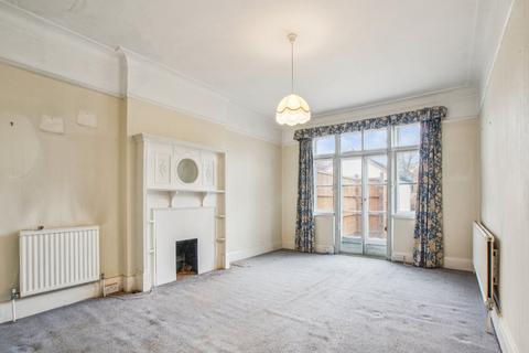 4 bedroom semi-detached house for sale, Netheravon Road, London