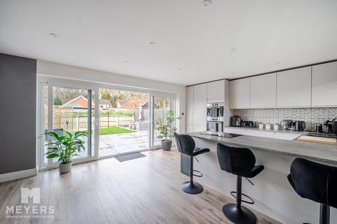 2 bedroom bungalow for sale, Cutlers Place, Wimborne, BH21 2