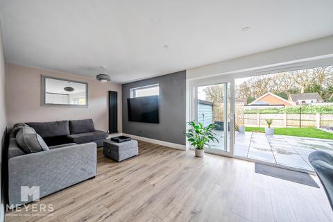 2 bedroom bungalow for sale, Cutlers Place, Wimborne, BH21 2