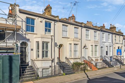 1 bedroom flat for sale, Glenthorne Road, London