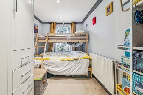 1 bedroom flat for sale, Glenthorne Road, London