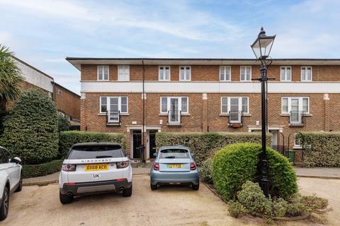 Hurlingham Square, Peterborough Road, London, SW6