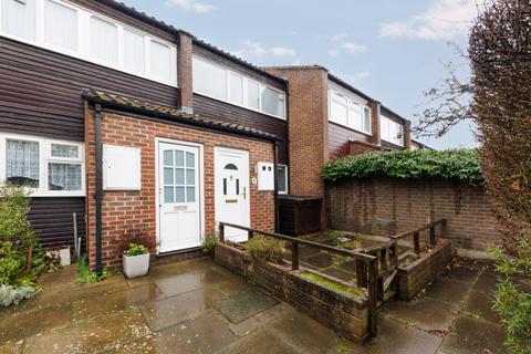 Galgate Close, London
