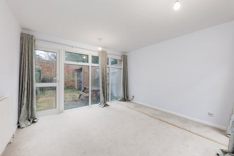 3 bedroom house for sale, Galgate Close, London