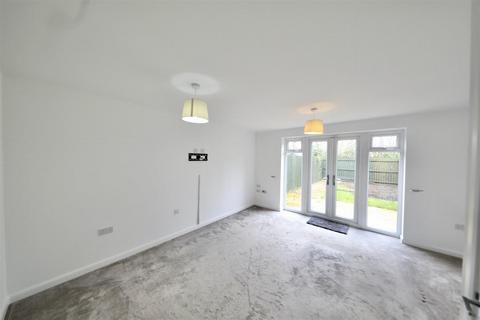 2 bedroom terraced house for sale, Greenwich Park, Kingswood, Hull