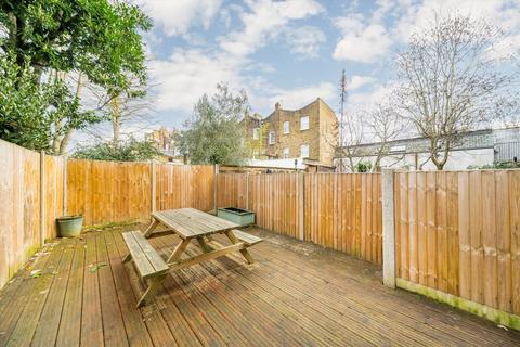 2 bedroom flat for sale, Prince Of Wales Road, London NW5