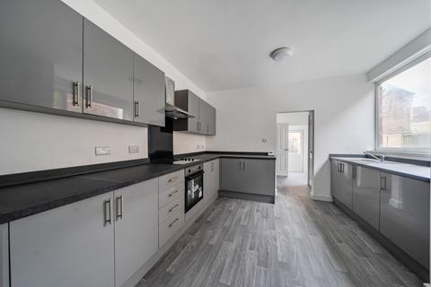 4 bedroom terraced house for sale, Holderness Road, Hull, HU9