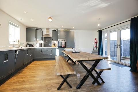 3 bedroom end of terrace house for sale, Blackwell Drive, Banbury