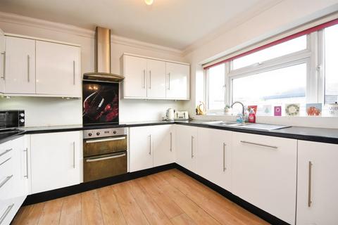 4 bedroom semi-detached house for sale, Karen Close, Brentwood