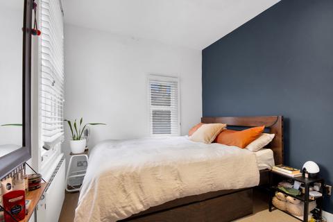 1 bedroom flat for sale, Dalkeith Road, London SE21