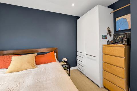1 bedroom flat for sale, Dalkeith Road, London SE21
