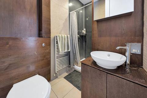 1 bedroom flat for sale, Dalkeith Road, London SE21