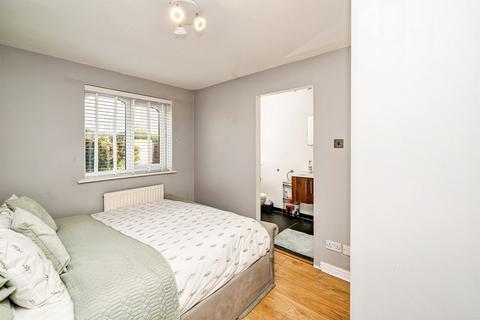 2 bedroom ground floor flat for sale, Windsor Lane, Burnham, Slough