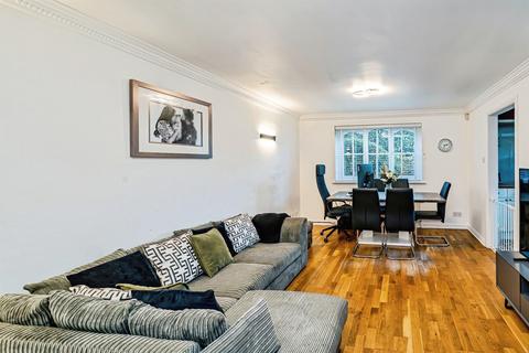 2 bedroom ground floor flat for sale, Windsor Lane, Burnham, Slough