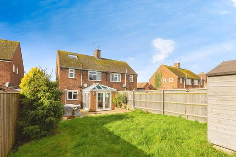 3 bedroom semi-detached house for sale, Queens Close, Thame