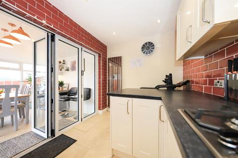 undefined, Sundour Crescent, Wednesfield, Wolverhampton