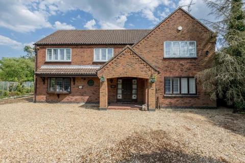 4 bedroom detached house for sale, Fridaybridge Road, Elm, Wisbech