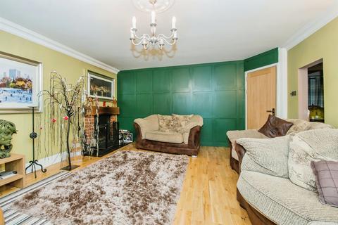 4 bedroom detached house for sale, Fridaybridge Road, Elm, Wisbech