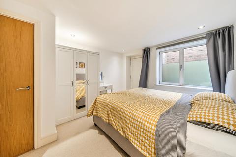 1 bedroom apartment for sale, Liberty Street, London