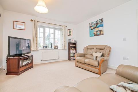 2 bedroom flat for sale, Donnington Court, Dudley