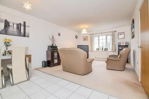 2 bedroom flat for sale, Donnington Court, Dudley